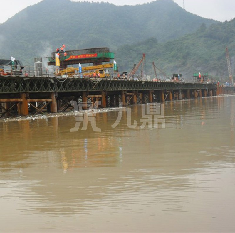 中交(jiao)三航(hang)威海(hai)青榮城(cheng)際(ji)公(gong)路雙島(dao)港特大(da)橋(qiao)鋼(gang)平檯