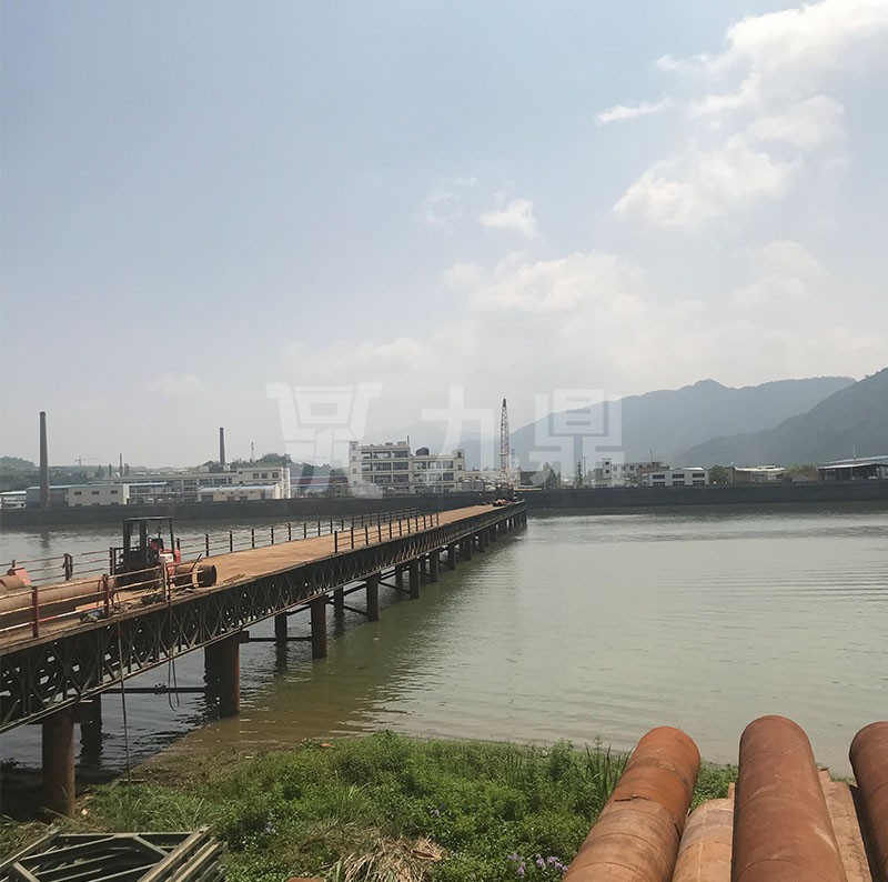 貝雷(lei)橋